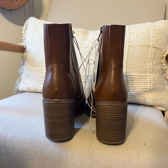 Target universal thread tan ankle boots - Picture 2 of 4